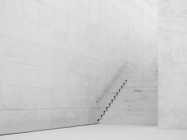 ruben-garcia-R-wQExeiGrc-unsplash